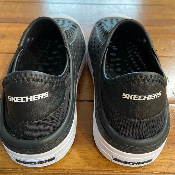 NWOT Skechers shoes - Picture 5 of 5